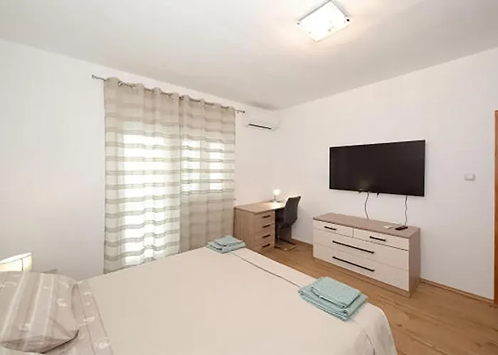2 Bedroom In Pašman