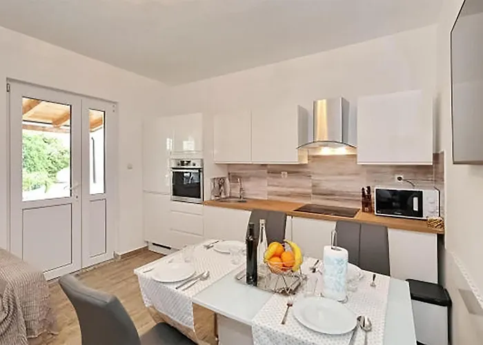 아파트 2 Bedroom In *